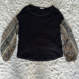 Vici Chrysanthemum Oversized Black Contrast Sleeve Top Size XS